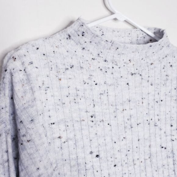 Old Navy Gray Speckled Ribbed Mock Neck Pullover Sweater Women's Size Medium NWT - Picture 3 of 8